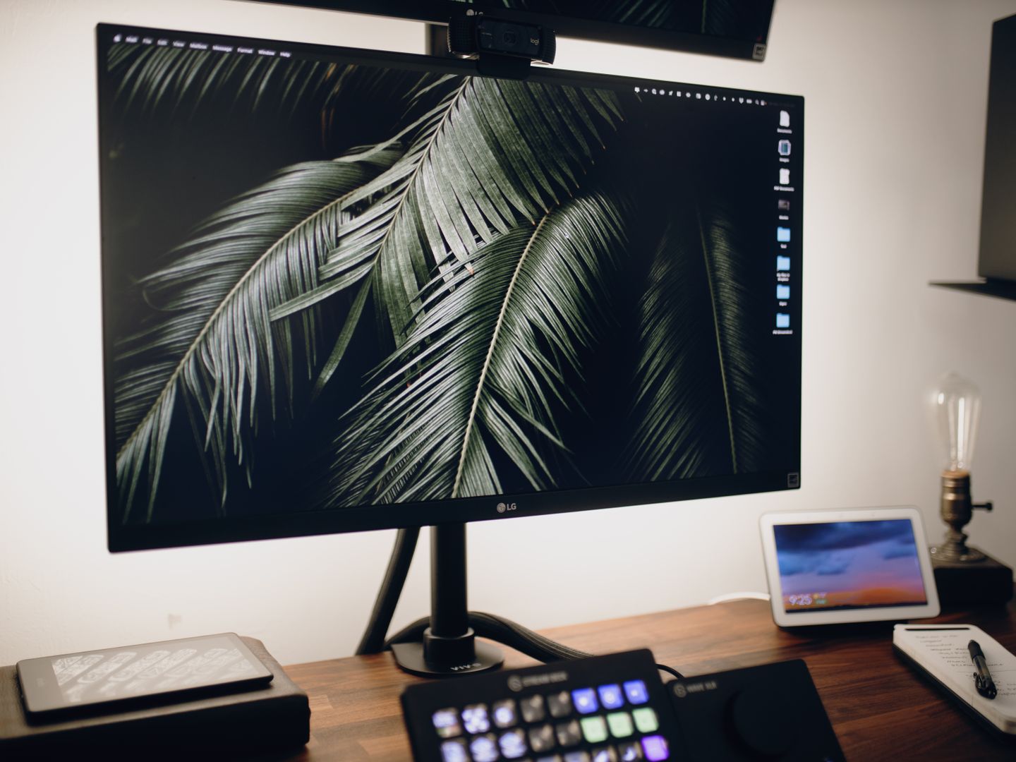One Cable, Entire Setup